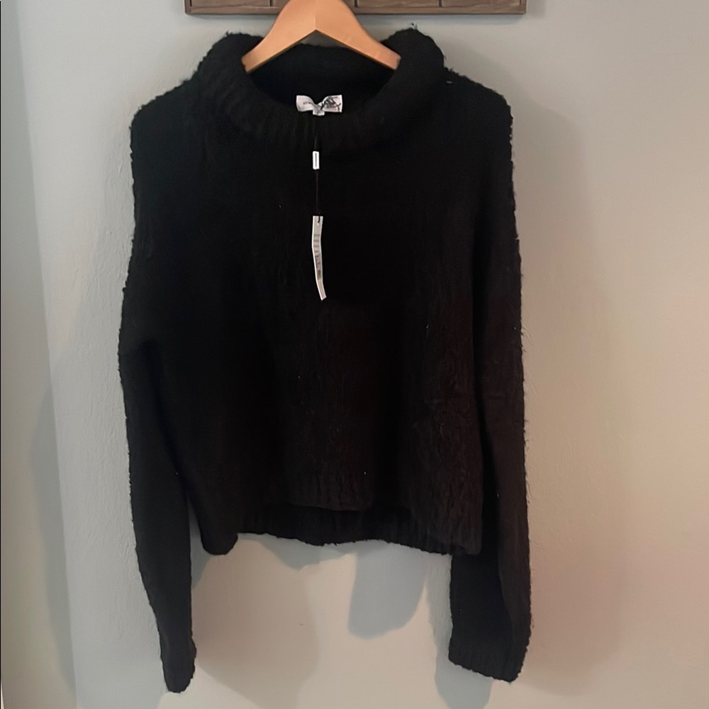 NWT Something Navy Black Rollneck Boucle Wool Cropped Sweater size M